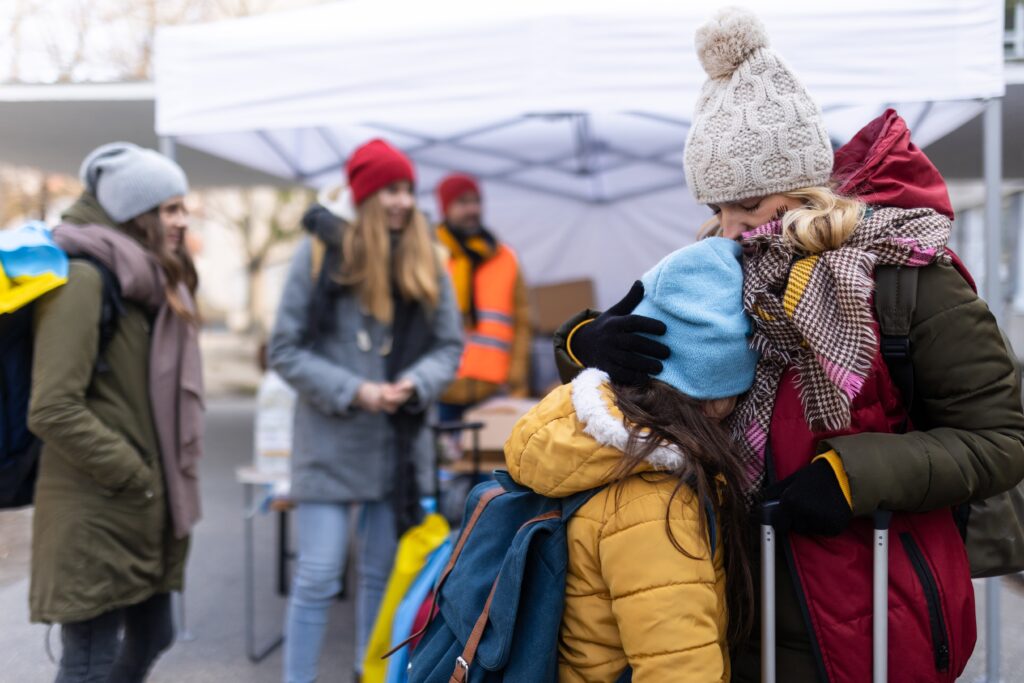 Geflüchtete ukrainische Frauen und ein Kind